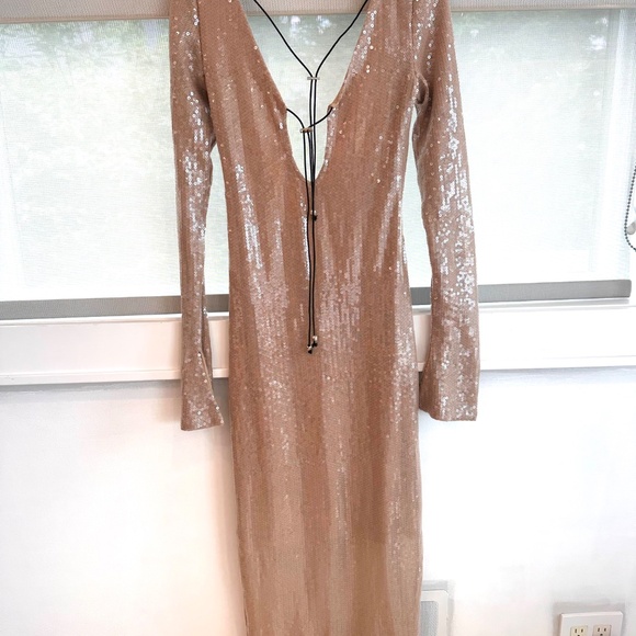 BNWT! YOJANI BOUTIQUE Maya Nude Sequin Dress - Beige "Hailey Bieber"  Size Small - Picture 12 of 12